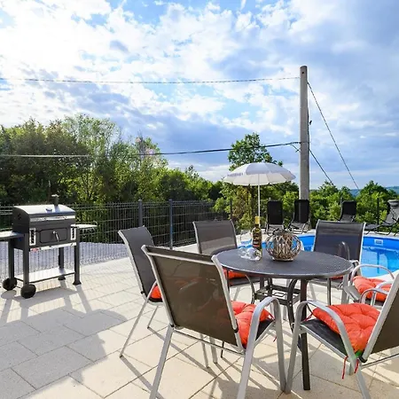 Fuer 6 Personen Ca 120 Qm In Paradiz Bei Labin, Istrien Binnenland Von Istrien Apartment