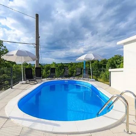 Fuer 6 Personen Ca 120 Qm In Paradiz Bei Labin, Istrien Binnenland Von Istrien Apartment